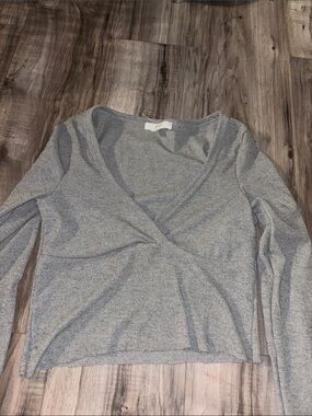 gaze Light Gray V-Neck Wrap Long Sleeve Top
